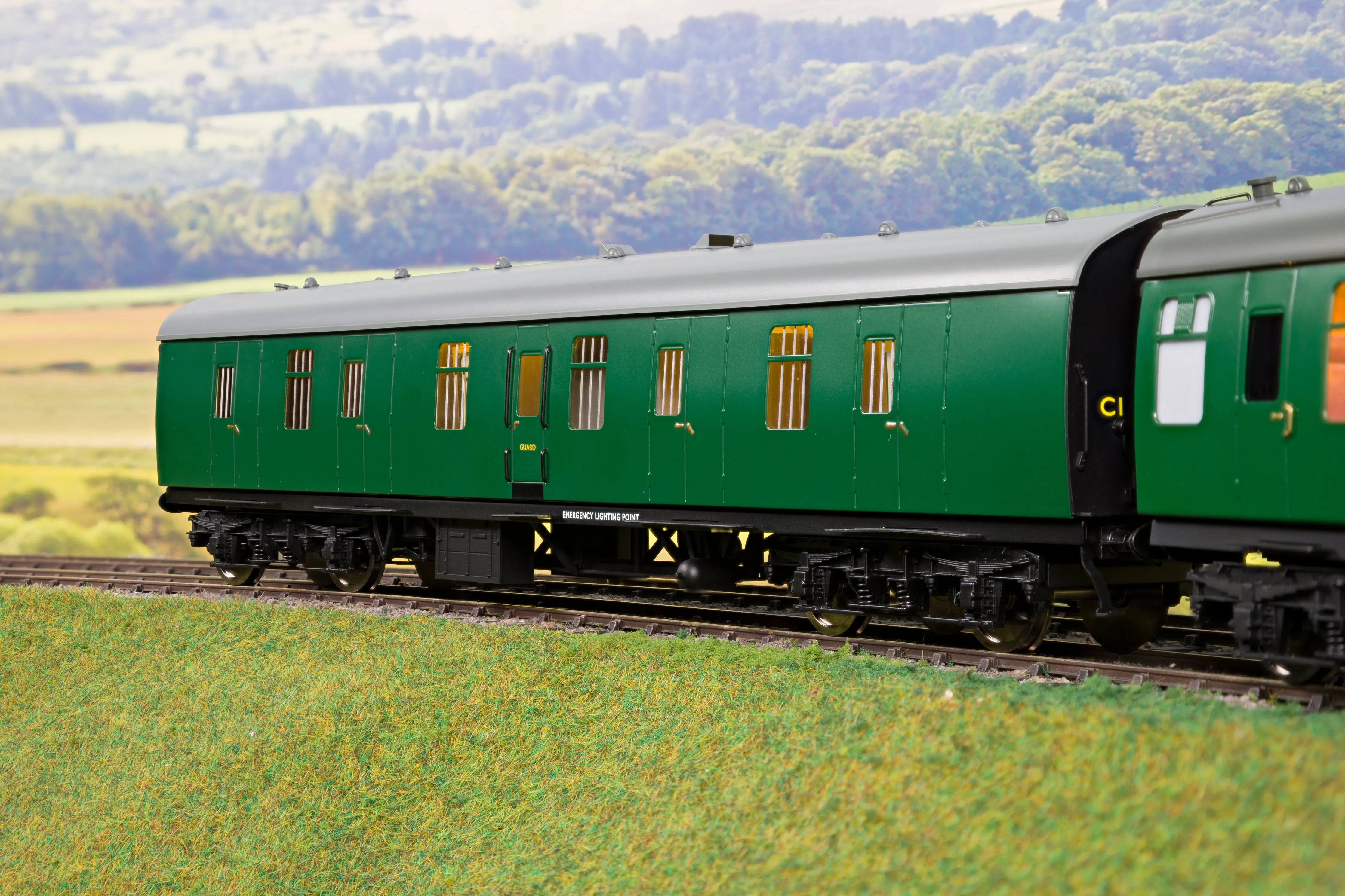 Darstaed Finescale O Gauge D22-03 Mk1 57' BG, SR Green
